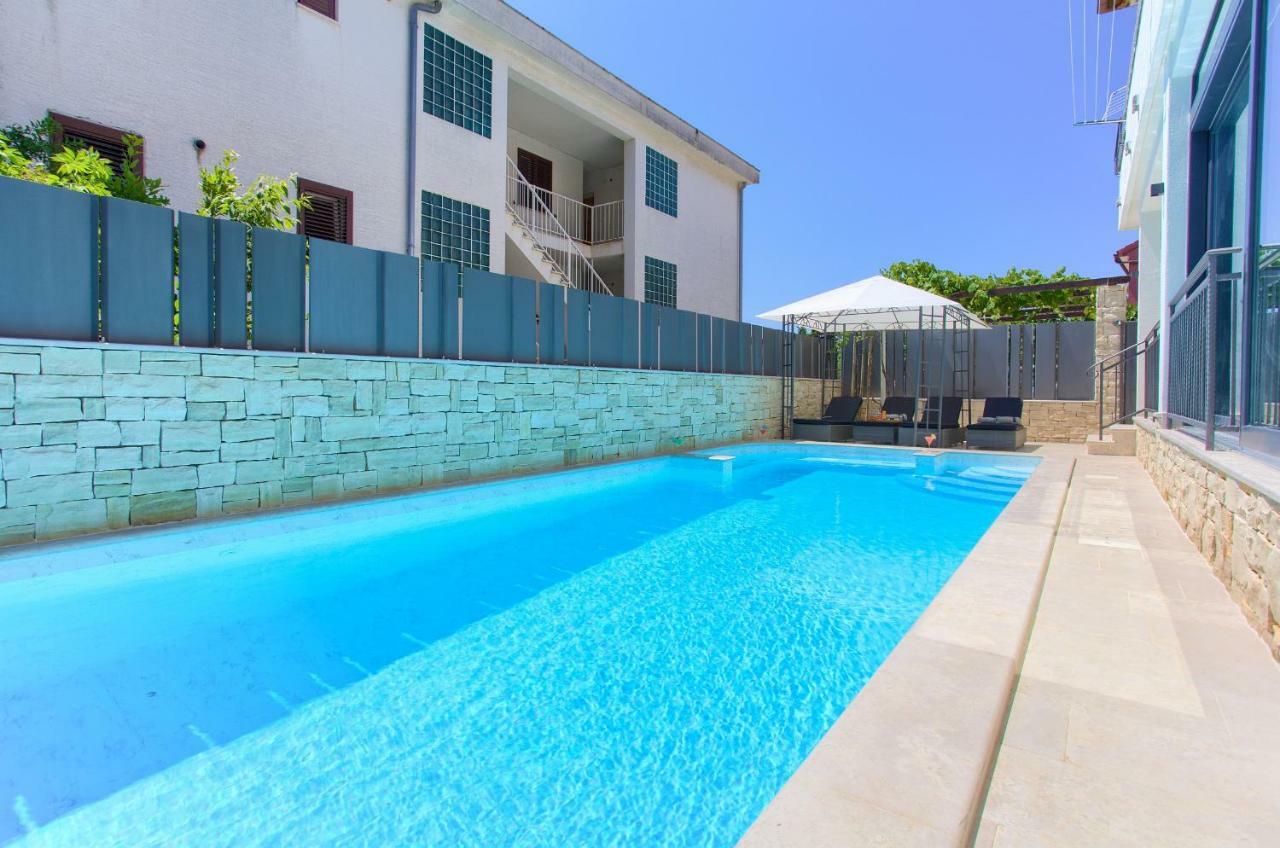 Luxury Vall Apartment Krk Town Bagian luar foto