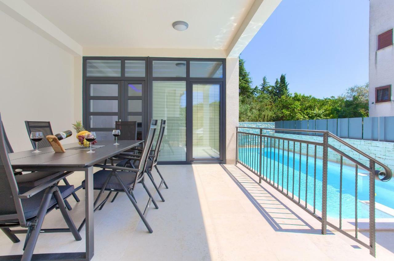 Luxury Vall Apartment Krk Town Bagian luar foto