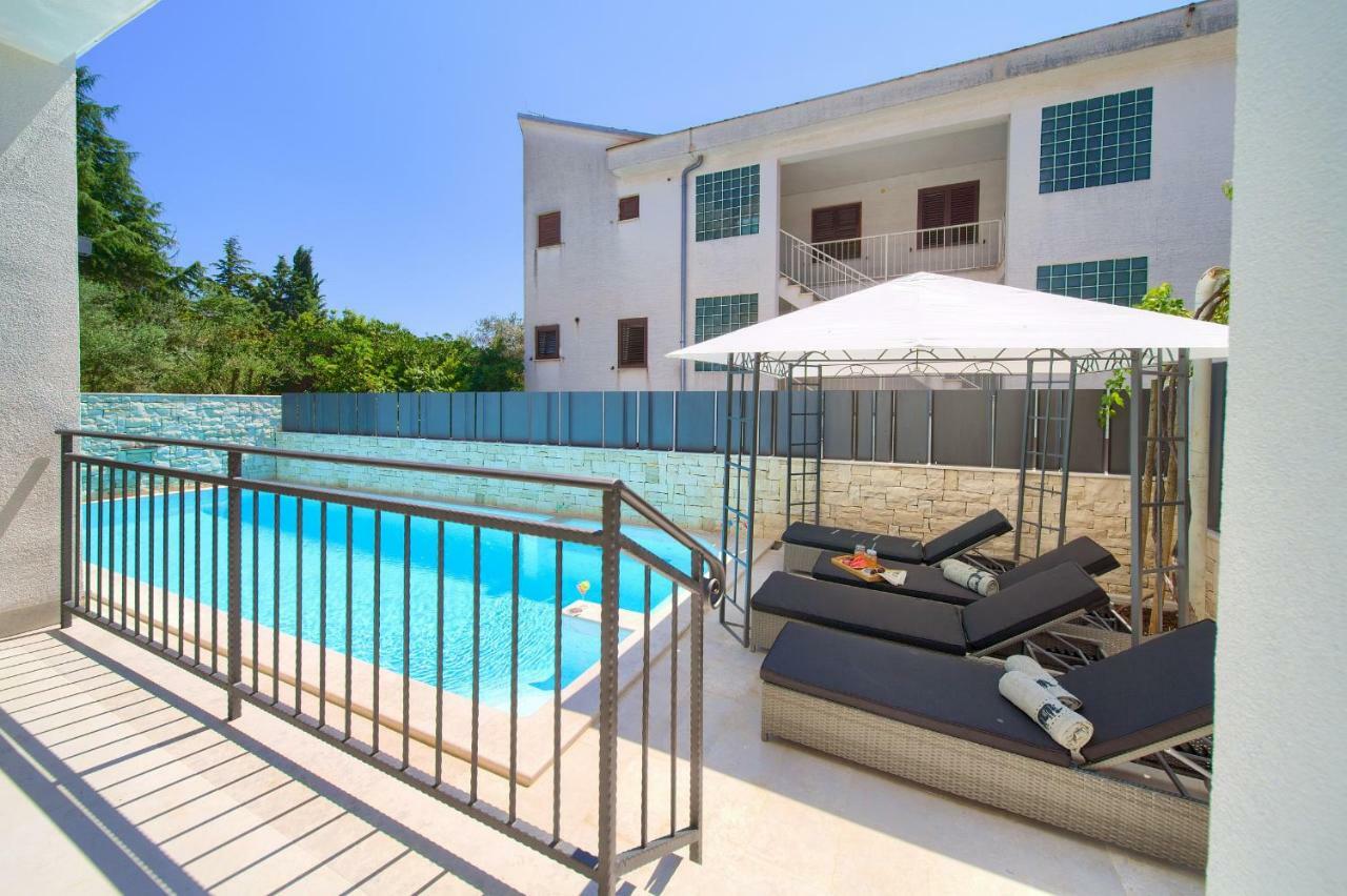 Luxury Vall Apartment Krk Town Bagian luar foto