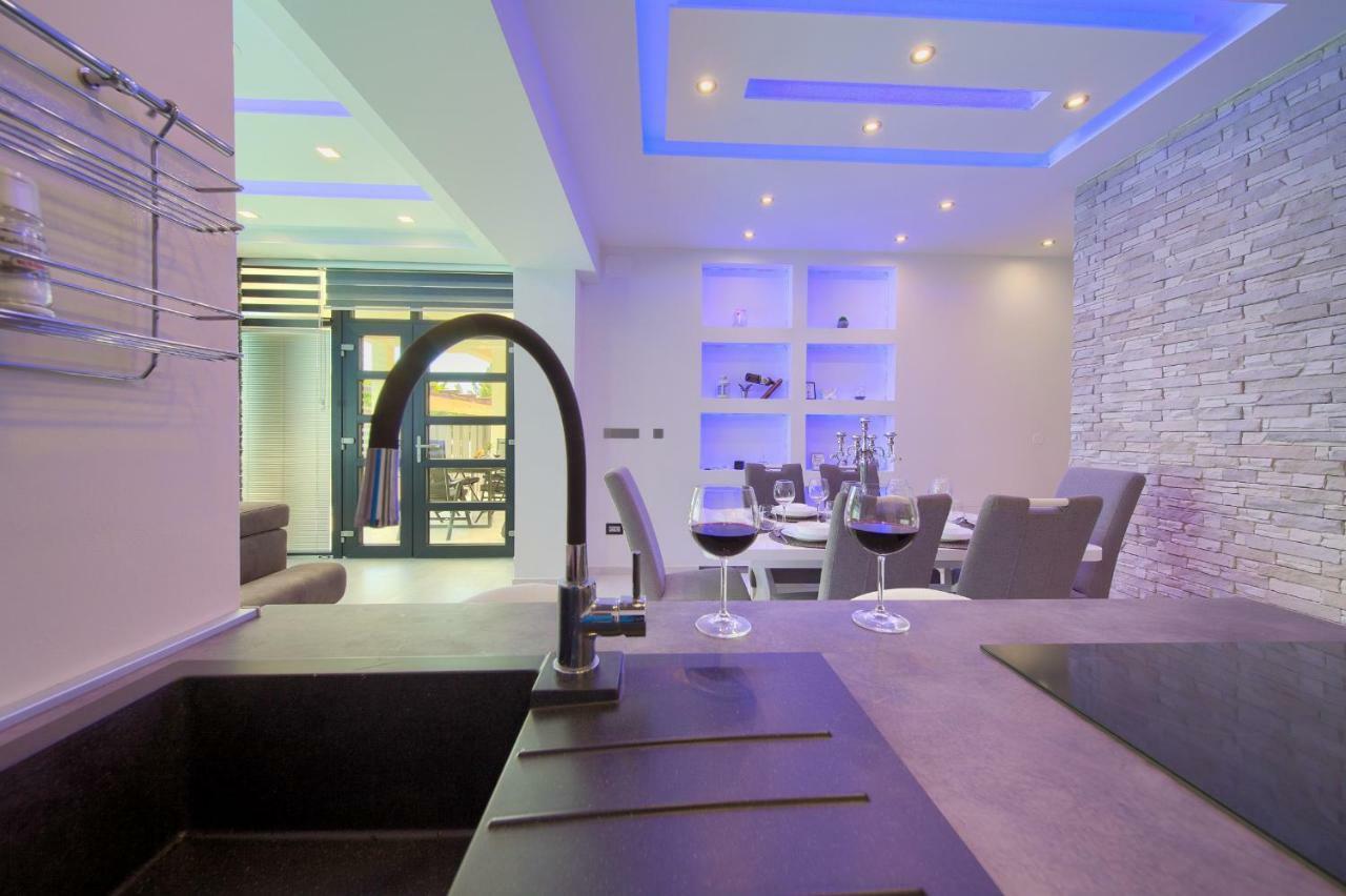 Luxury Vall Apartment Krk Town Bagian luar foto