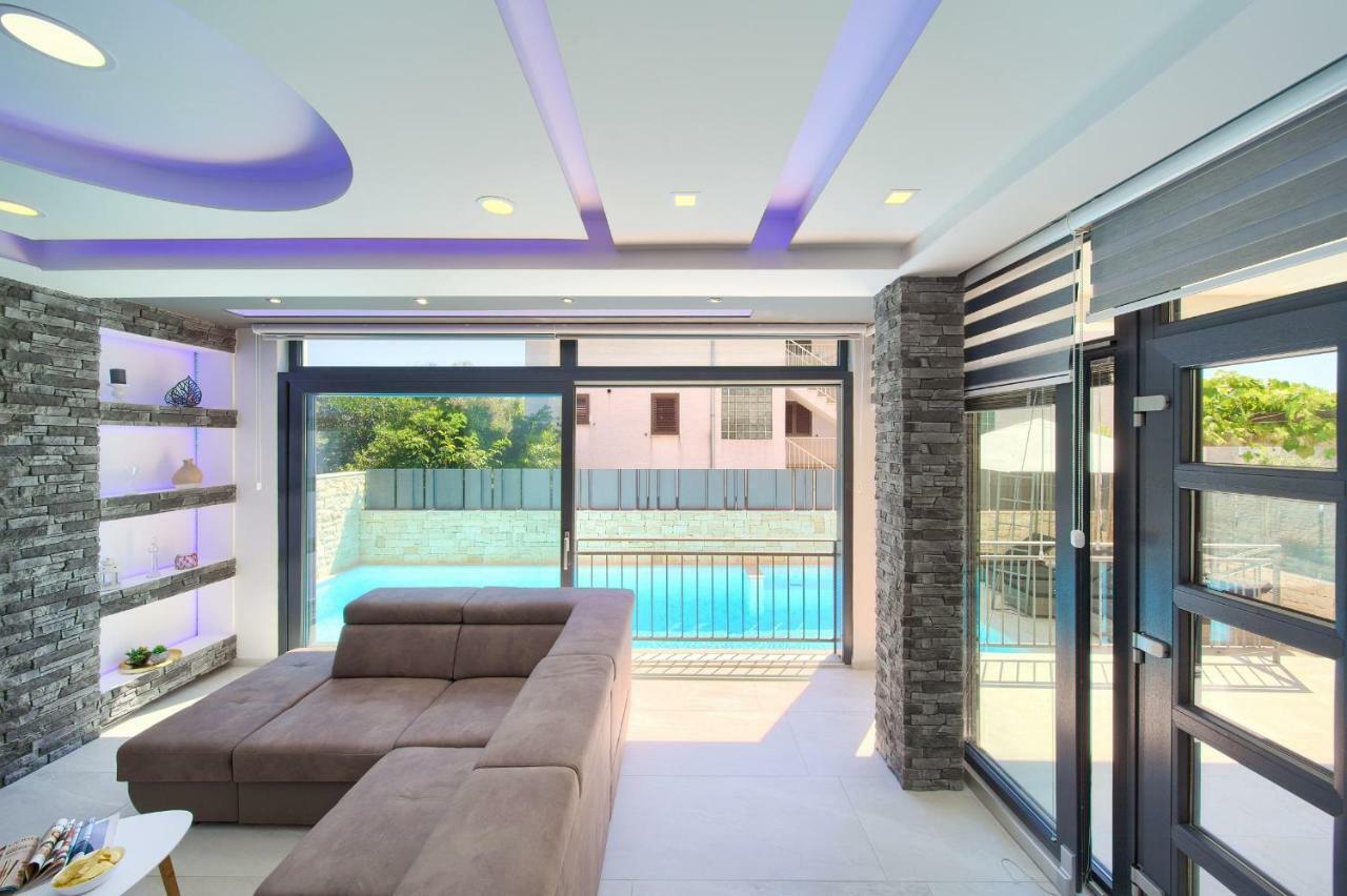 Luxury Vall Apartment Krk Town Bagian luar foto