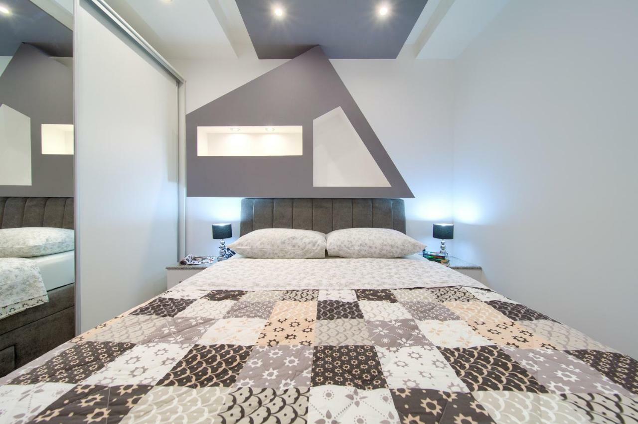 Luxury Vall Apartment Krk Town Bagian luar foto