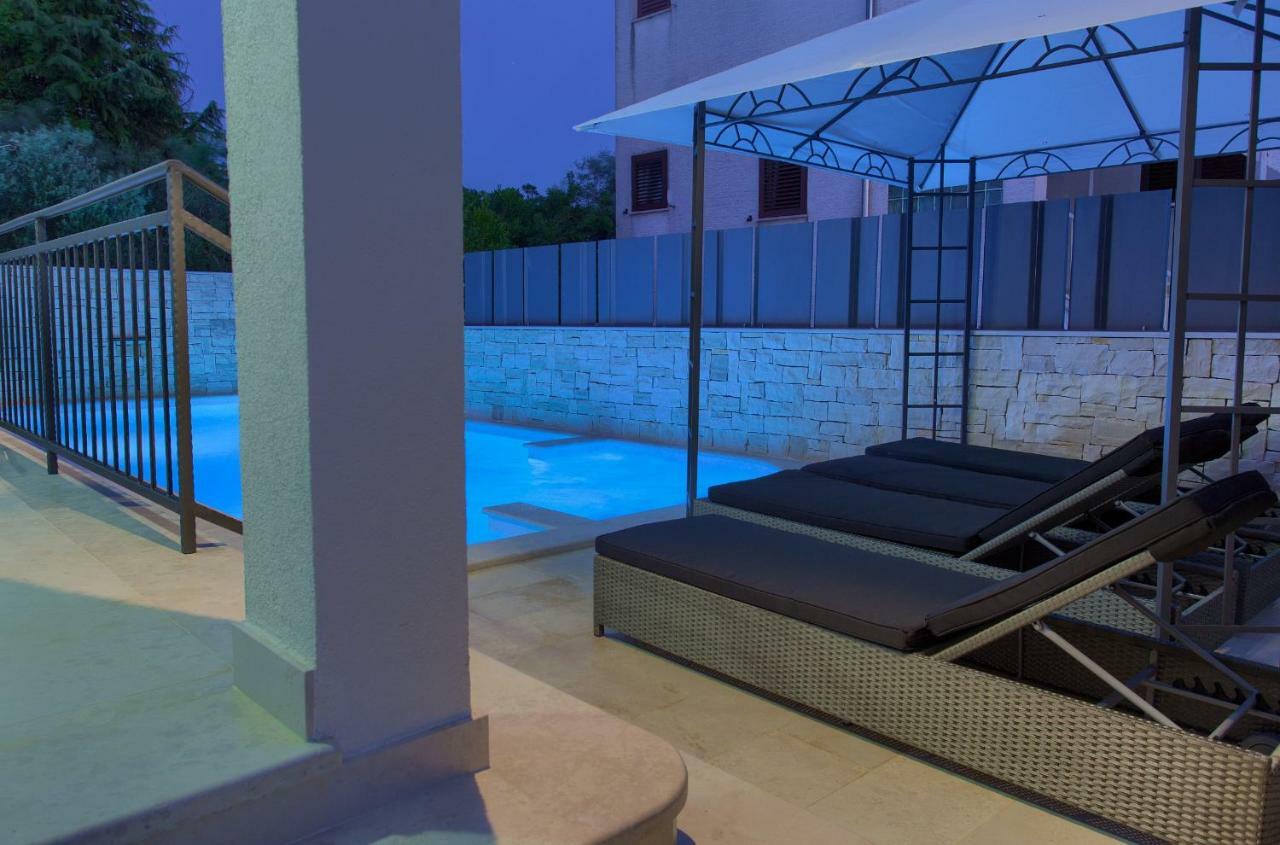 Luxury Vall Apartment Krk Town Bagian luar foto